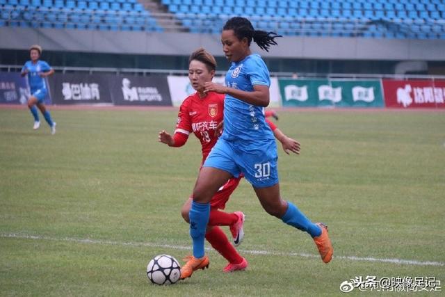 曼联夏窗目标锁定天才中场，双重短板有望得到修复